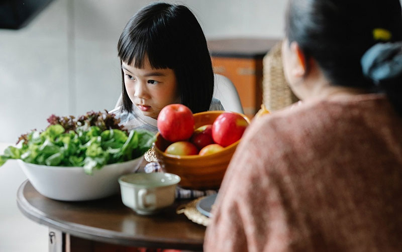 ，父母親的狀態與孩子習習相關，當雙方離婚後，孩子的日常生活與身心狀態都會受到一定程度的影響